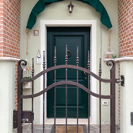 La Casona Bed & Breakfast *